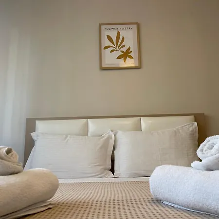 Serene At Delijorgji Apartment *