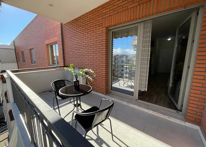 Serene At Delijorgji * ティラナ